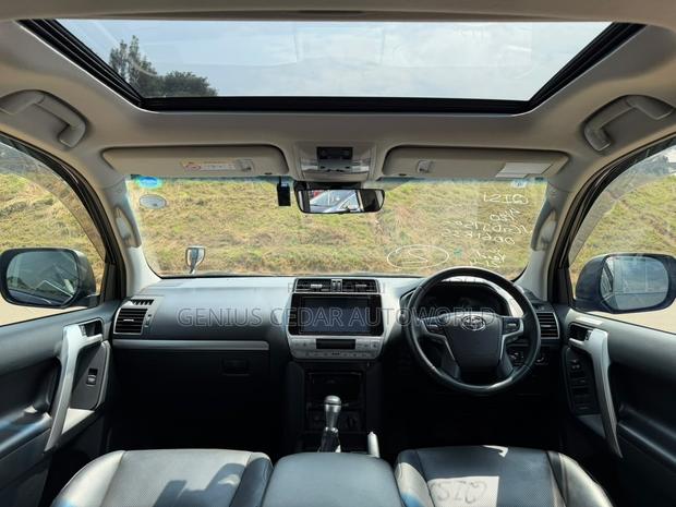 Toyota Land Cruiser Prado 2021