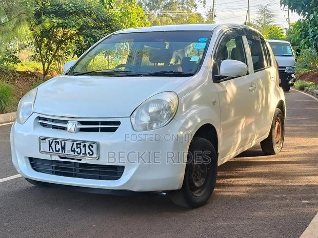 Toyota Passo 2012 White