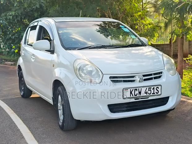 Toyota Passo 2012 White