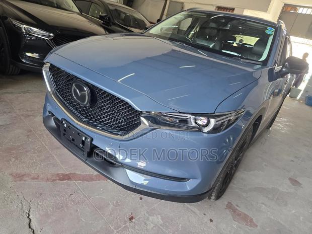 Mazda CX-5 2021 Blue
