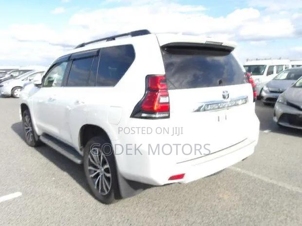 Toyota Land Cruiser Prado 2020 White