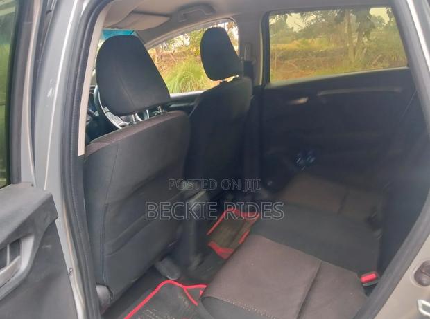 Honda Fit 2017 Silver