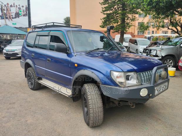 Toyota Land Cruiser Prado 2002 Blue