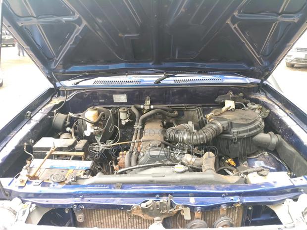 Toyota Land Cruiser Prado 2002 Blue