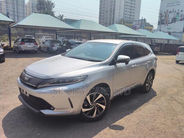 Toyota Harrier 2019 Silver