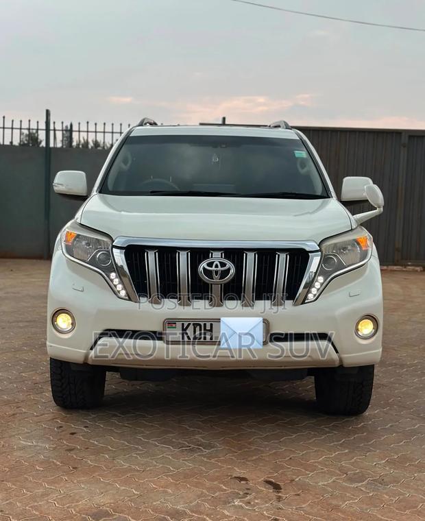 Toyota Land Cruiser Prado 2014 Off white