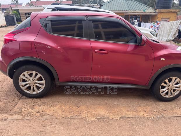 Nissan Juke S 2013 Maroon