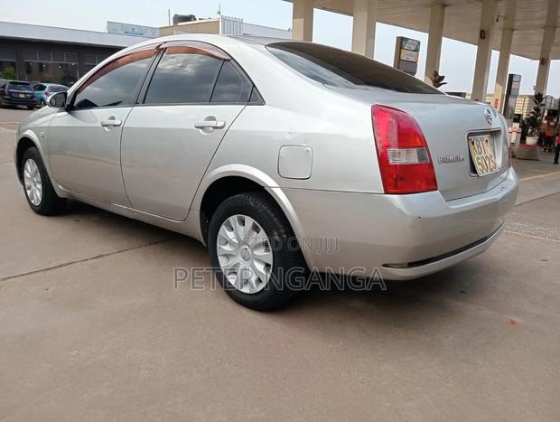 Nissan Primera 2005 Silver