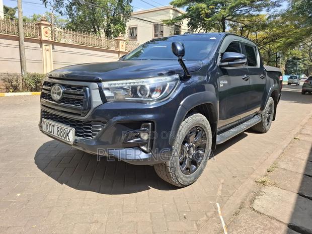 Toyota Hilux 2018 Black