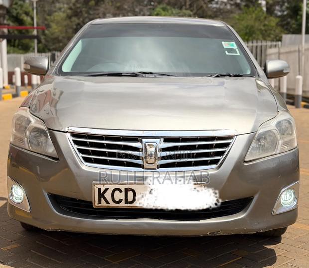Toyota Premio 2010 Silver