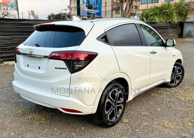 Honda Vezel 1.5 Hybrid 2WD 2019 Pearl