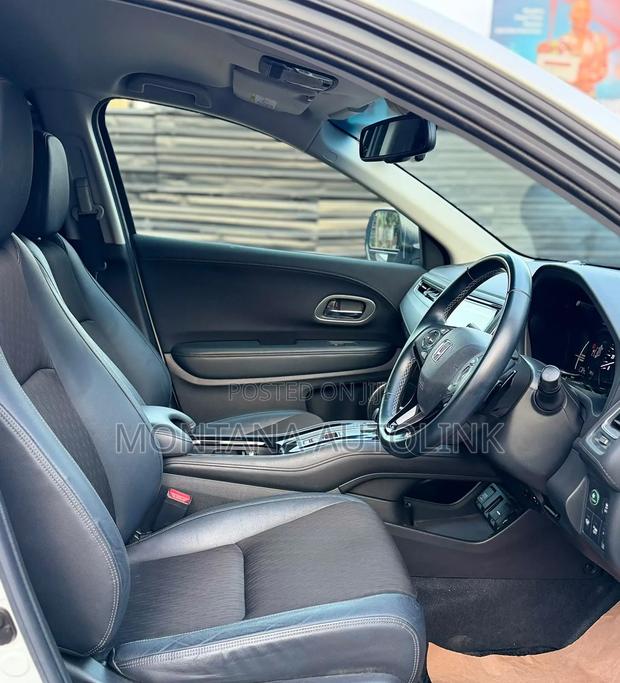 Honda Vezel 1.5 Hybrid 2WD 2019 Pearl