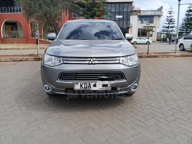Mitsubishi Outlander 2014 Gray