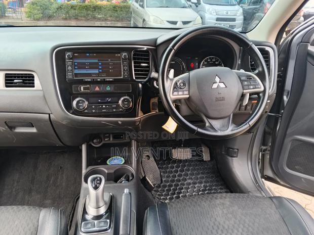 Mitsubishi Outlander 2014 Gray