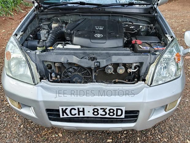 Toyota Land Cruiser Prado 2008 Silver