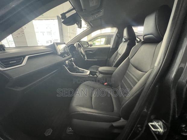 Toyota RAV4 2020 Gray