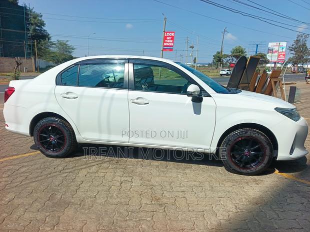 Toyota Axio 1.5 G 4WD 2019 White