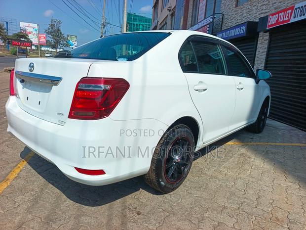 Toyota Axio 1.5 G 4WD 2019 White