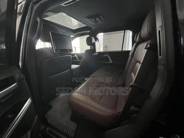 Toyota Land Cruiser 2020 Matt Black