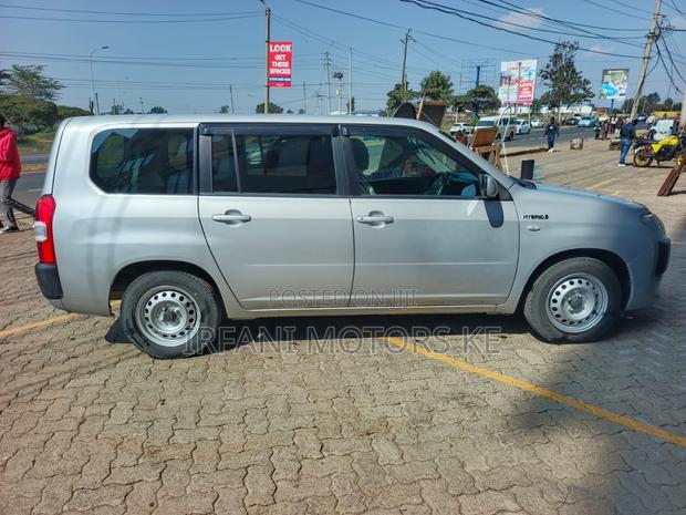 Toyota Probox 1.5 Hybrid DX 2019 Silver
