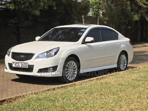 Subaru Legacy 2011 White