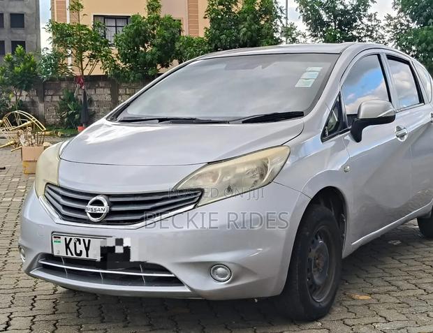 Nissan Note 2012 Silver