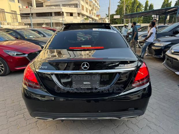 Mercedes-Benz C200 2020 Black