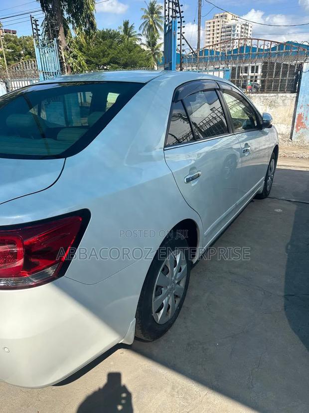 Toyota Premio 2018 White