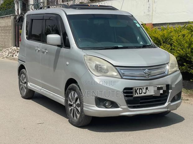 Suzuki Solio 2015 Silver