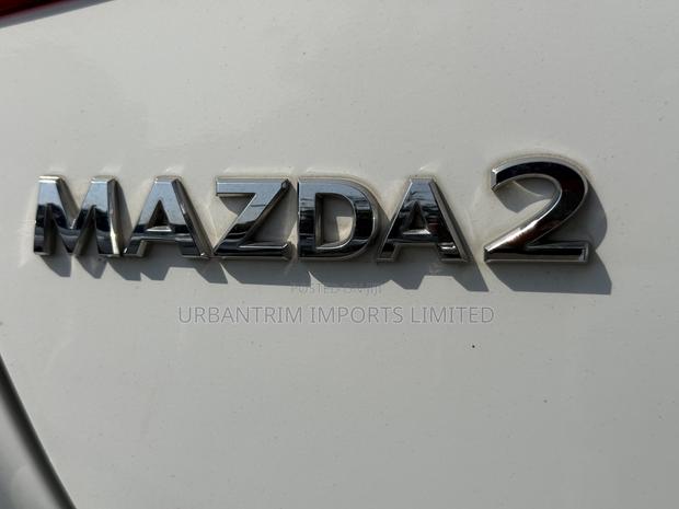 Mazda 2 2019 White