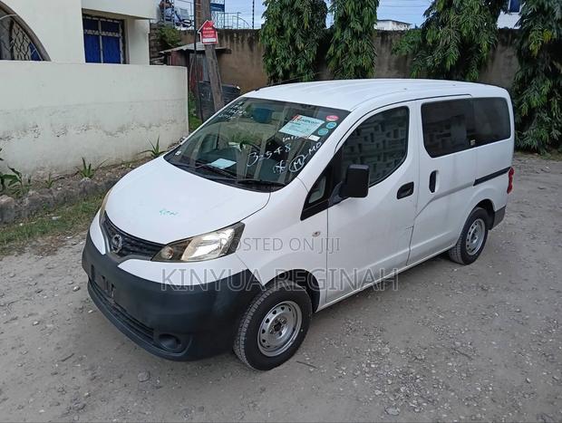 Nissan Caravan 2019 White