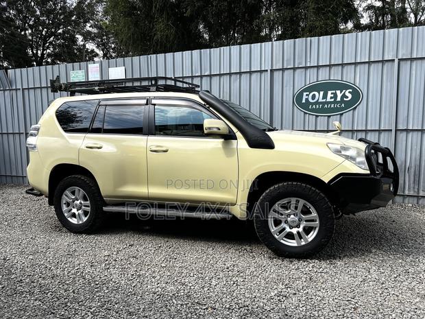 Toyota Land Cruiser Prado 4.0 Petrol TX 2009 Beige