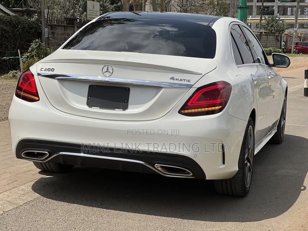 Mercedes-Benz C200 2019 Pearl