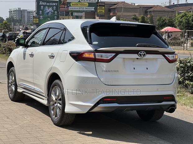 Toyota Harrier 2.0 2019 Pearl