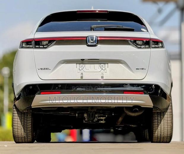 Honda Vezel 2021 White