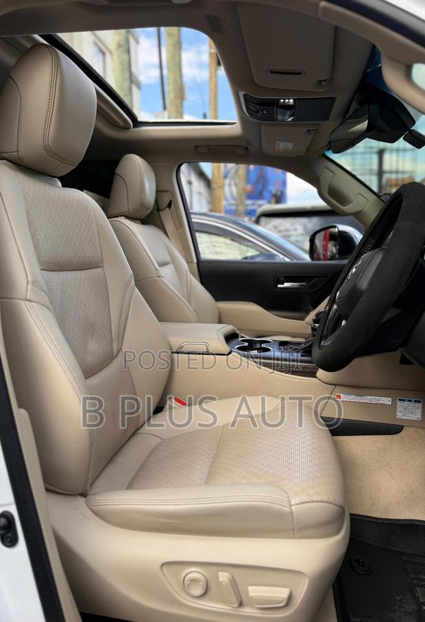 Toyota Land Cruiser 2023 White