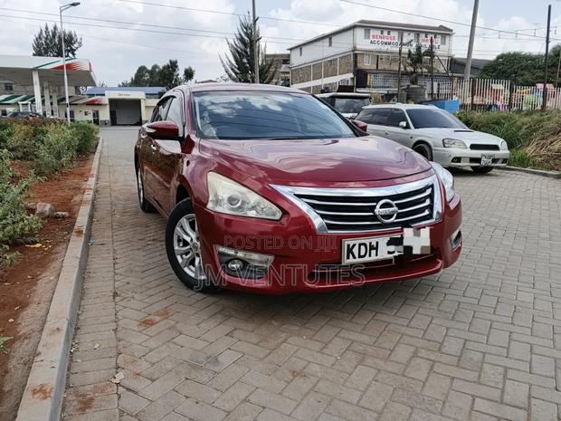 Nissan Teana 2016 Red