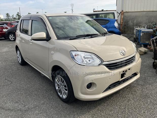 Toyota Passo 1.0 FWD 2019 Beige