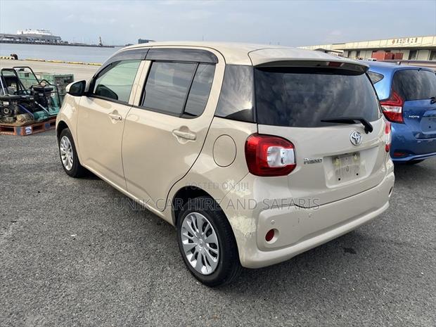 Toyota Passo 1.0 FWD 2019 Beige