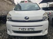 Toyota Noah 2012 White for sale