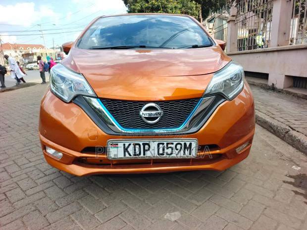 Nissan Note 2016 Orange