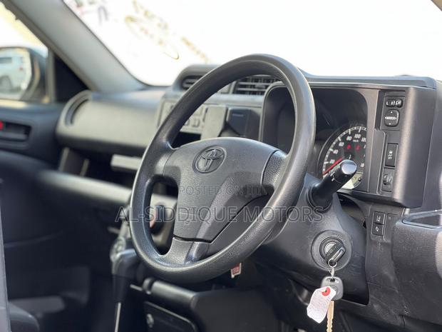 Toyota Probox 1.5 DX 2WD 2021 Silver