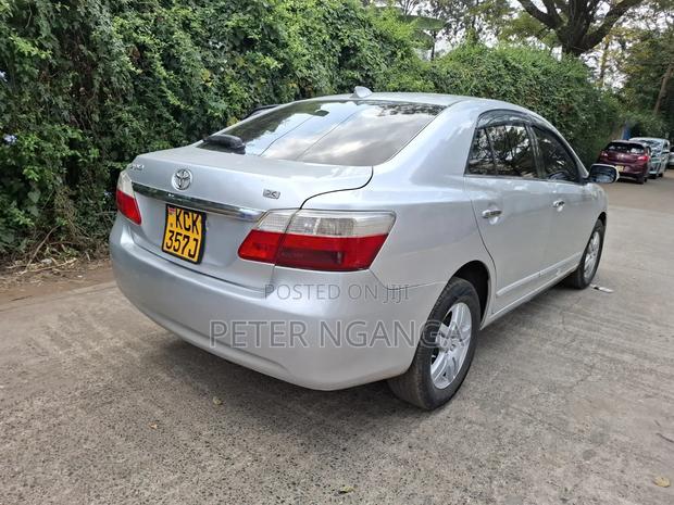 Toyota Premio 2010 Silver