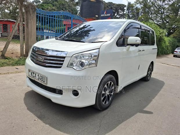 Toyota Noah 2013 White