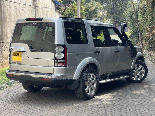 Land Rover Discovery 2015 Silver