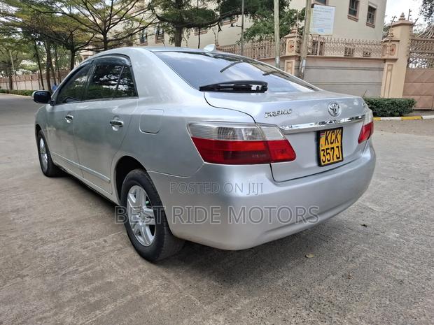 Toyota Premio 2010 Silver