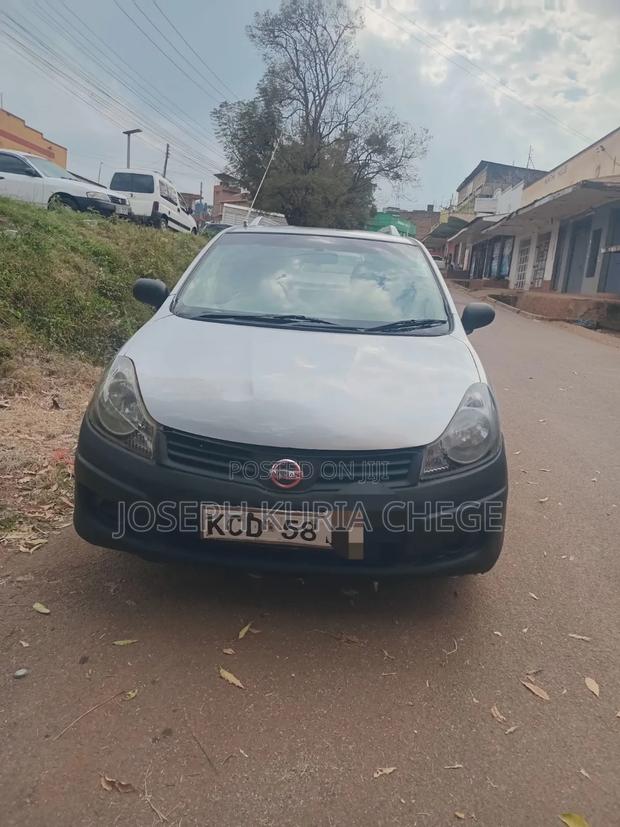 Nissan Advan 2009 Silver