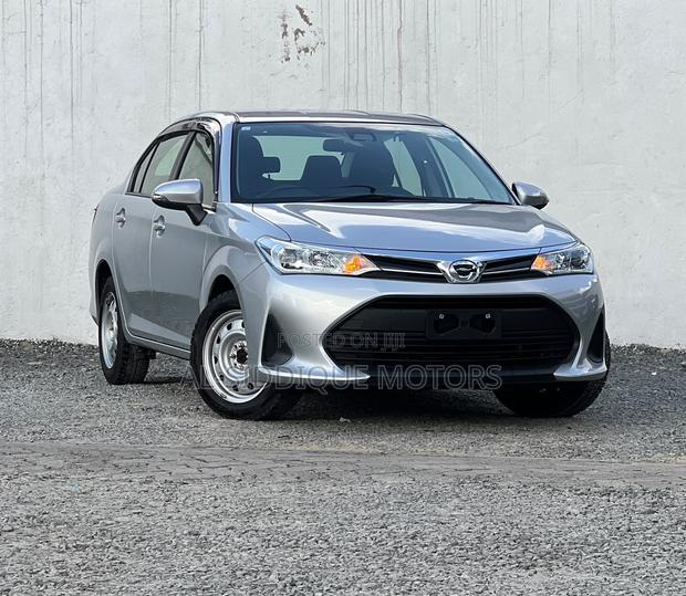 Toyota Axio 1.5 G 2WD 2019 Silver