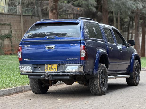Isuzu D-MAX 2008 Blue