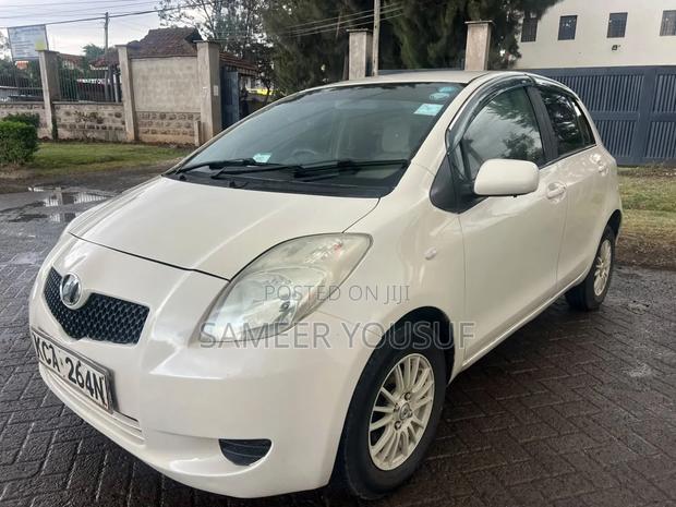 Toyota Vitz 2007 White